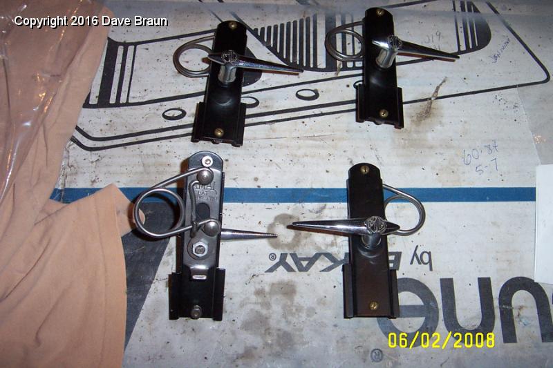 MGTD15470/Tub and Wings/Wings and Latches assembled